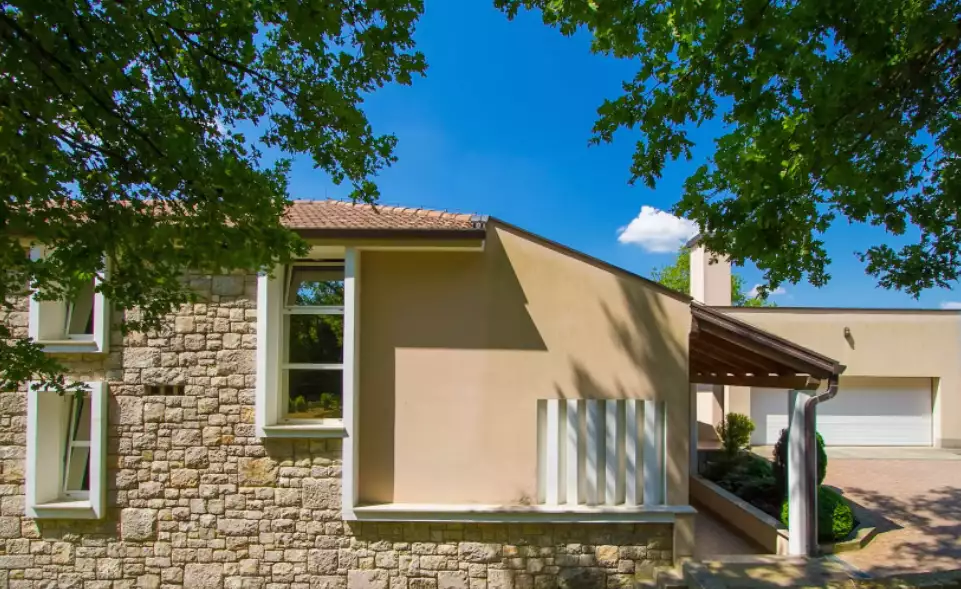 Villa 285m² in Croatia, Buzet. Priced at 630000€ rent photo-8