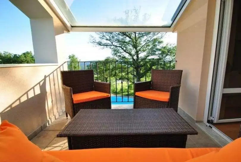 Villa 285m² in Croatia, Buzet. Priced at 630000€ rent photo-22