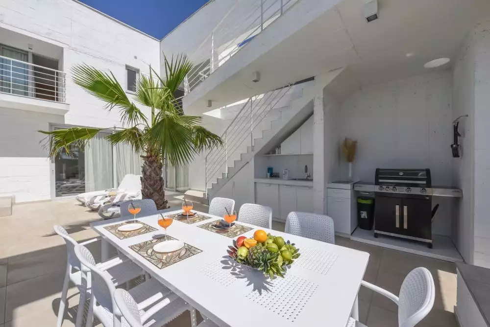 Villa 200m² in Croatia, Zadar. Priced at 1350000€ rent photo-16