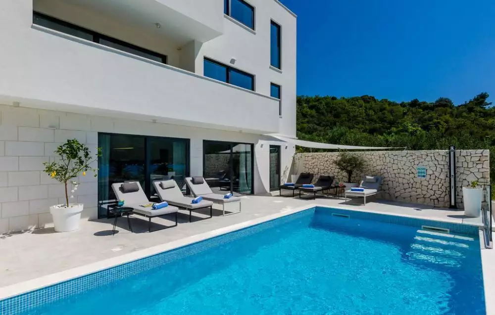 Villa 210m² in Croatia, Dubrovnik. Priced at 1500000€ rent photo-6
