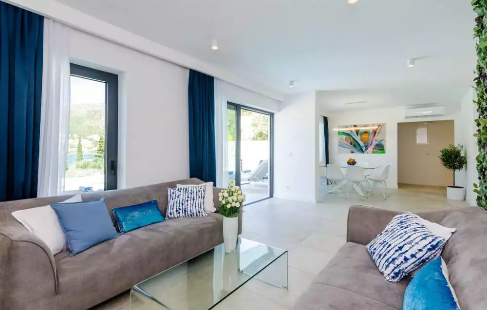 Villa 210m² in Croatia, Dubrovnik. Priced at 1500000€ rent photo-14