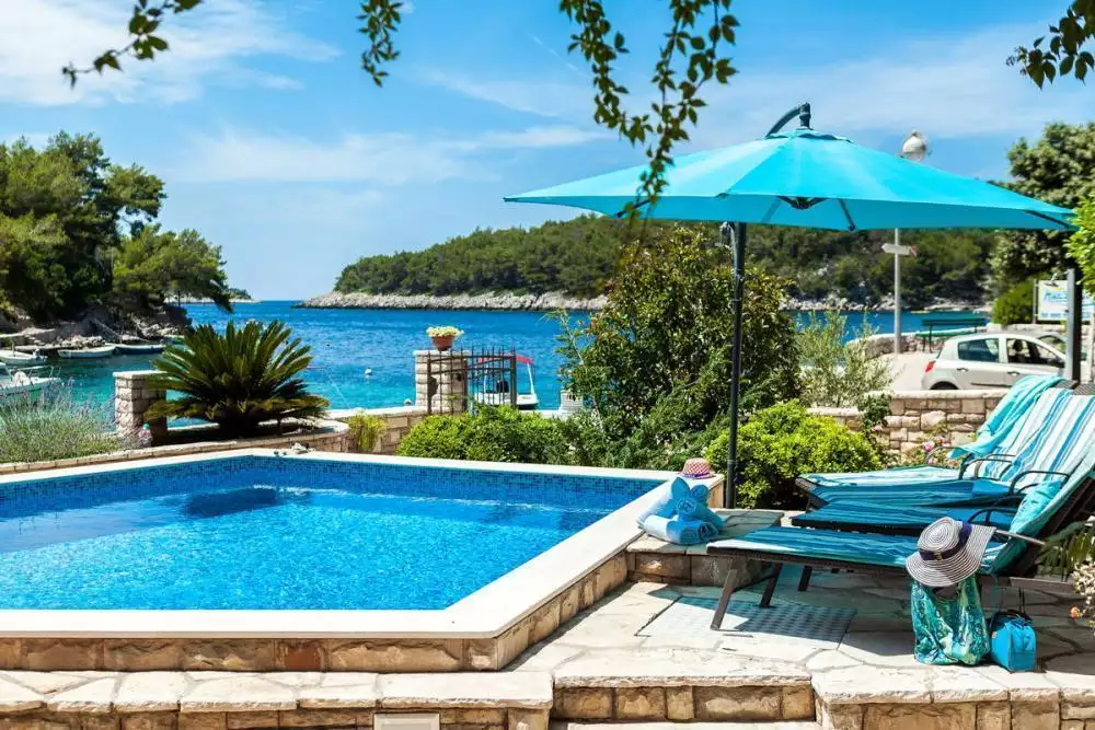 Villa 460m² in Croatia, Korcula. Priced at 1600000€ rent photo-5
