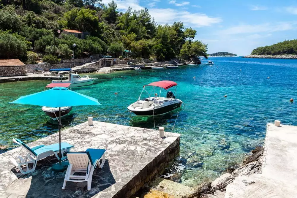 Villa 460m² in Croatia, Korcula. Priced at 1600000€ rent photo-7