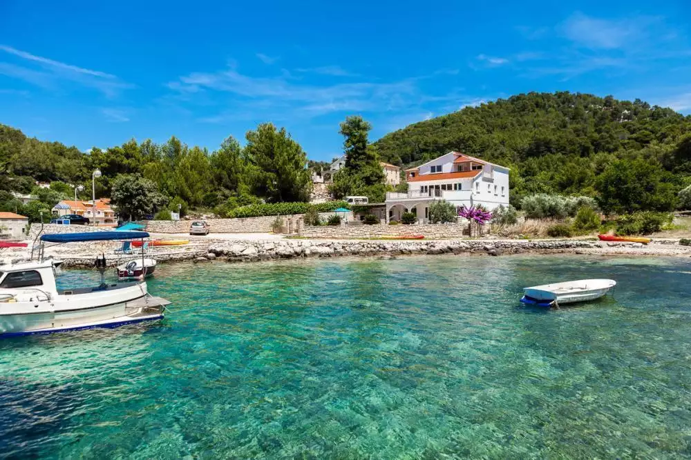 Villa 460m² in Croatia, Korcula. Priced at 1600000€ rent photo-13