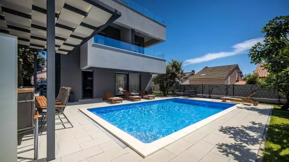 Villa 230m² in Croatia, Zadar. Priced at 1100000€ rent photo-6