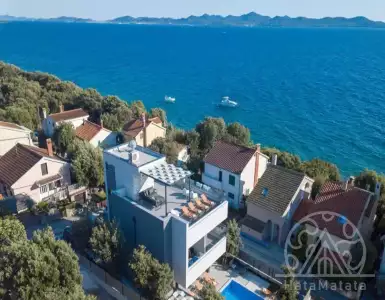 Buy in Croatia for 1100000€