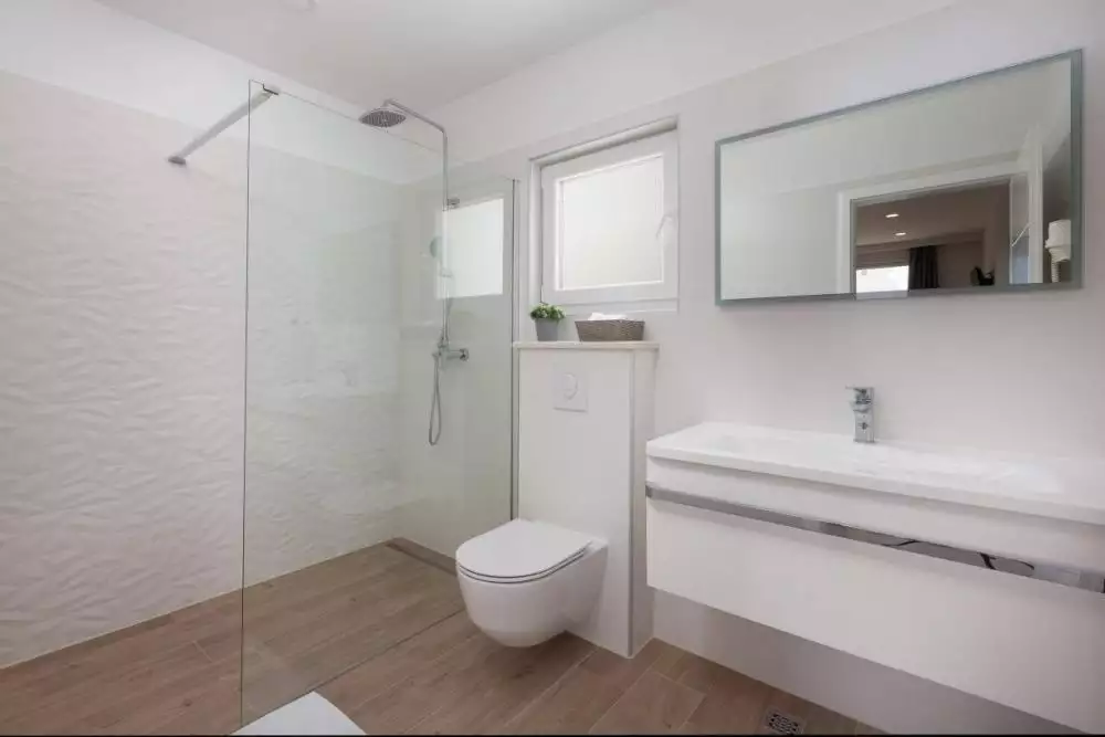 Villa 300m² in Croatia, Makarska. Priced at 880000€ rent photo-20