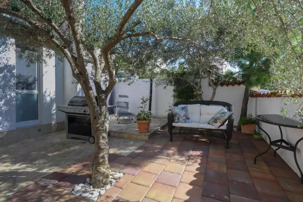 Villa 310m² in Croatia, Ciovo. Priced at 1100000€ rent photo-6