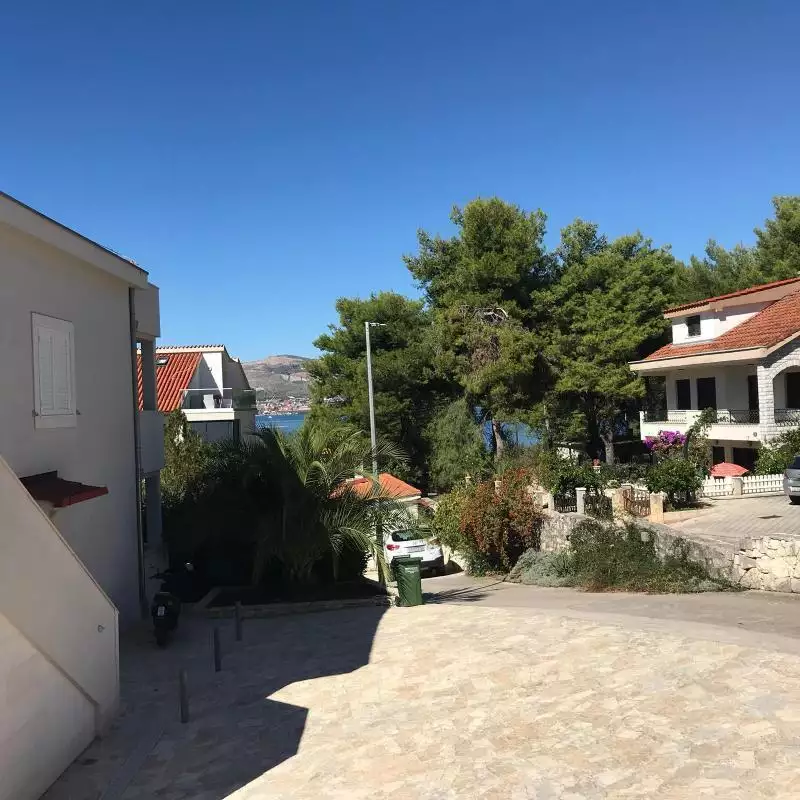 Villa 310m² in Croatia, Ciovo. Priced at 1100000€ rent photo-8