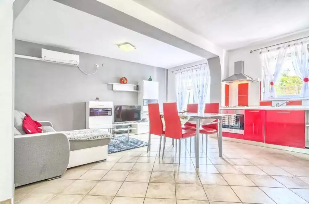 Villa 150m² in Croatia, Medulin. Priced at 580000€ rent photo-2