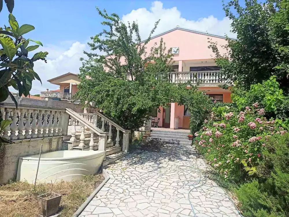 Hotels 620m² in Croatia, Medulin. Priced at 900000€ rent photo-1