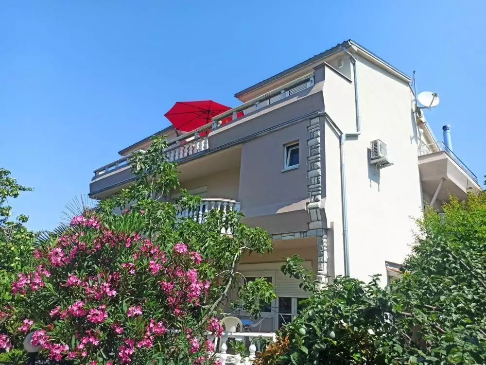 Hotels 600m² in Croatia, Medulin. Priced at 2100000€ rent photo-2