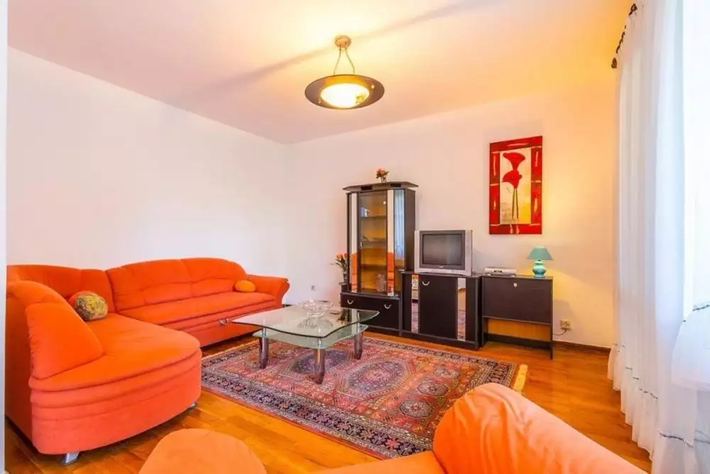 Hotels 600m² in Croatia, Medulin. Priced at 2100000€ rent photo-8
