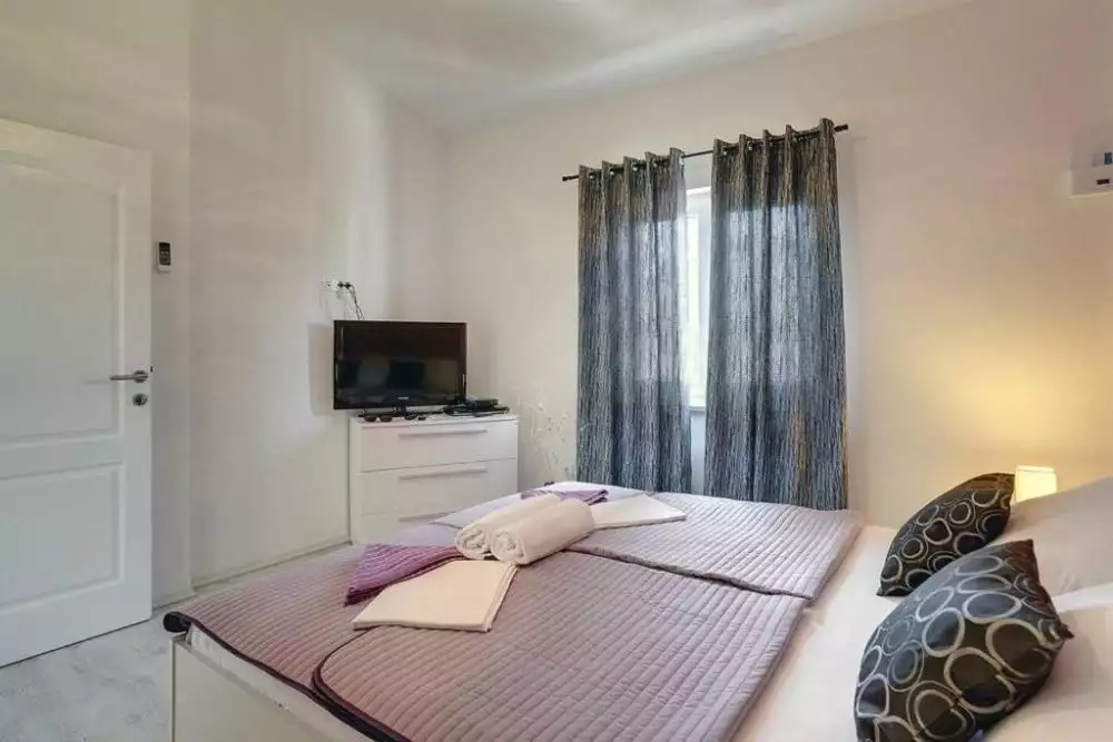 Villa 300m² in Croatia, Medulin. Priced at 832000€ rent photo-21