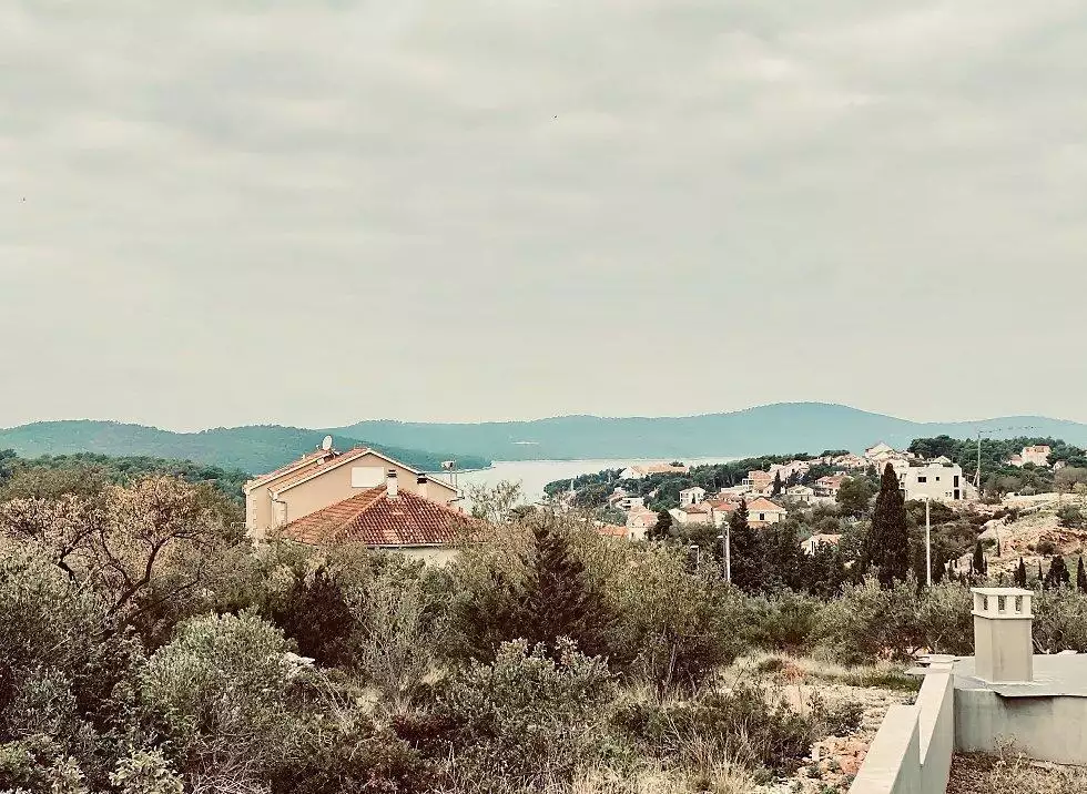 Villa 300m² in Croatia, Milna. Priced at 820000€ rent photo-13