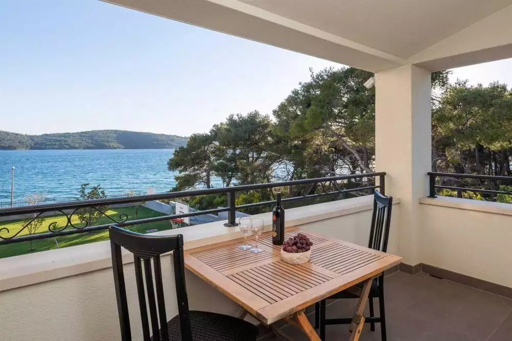 Villa 1006m² in Croatia, Sibenik. Priced at 5300000€ rent photo-13