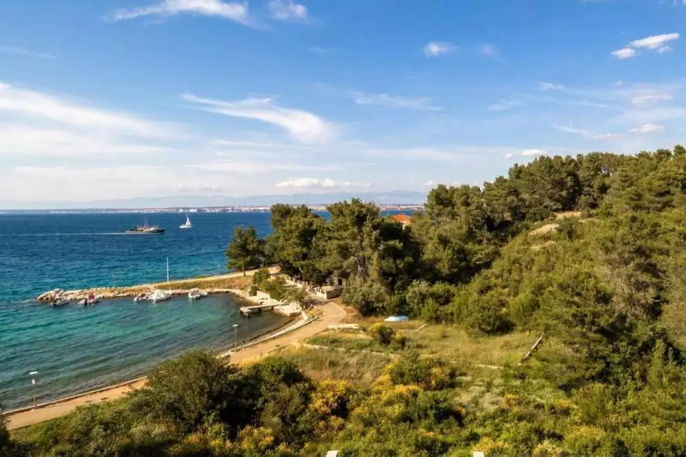 Villa 260m² in Croatia, Ugljan. Priced at 1400000€ rent photo-6