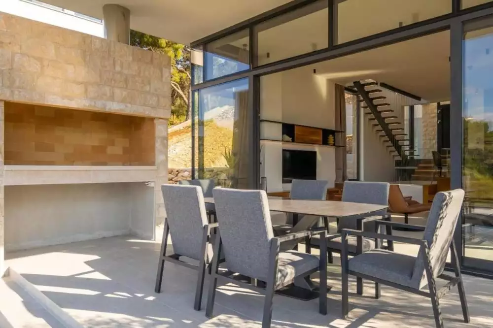 Villa 260m² in Croatia, Ugljan. Priced at 1400000€ rent photo-10