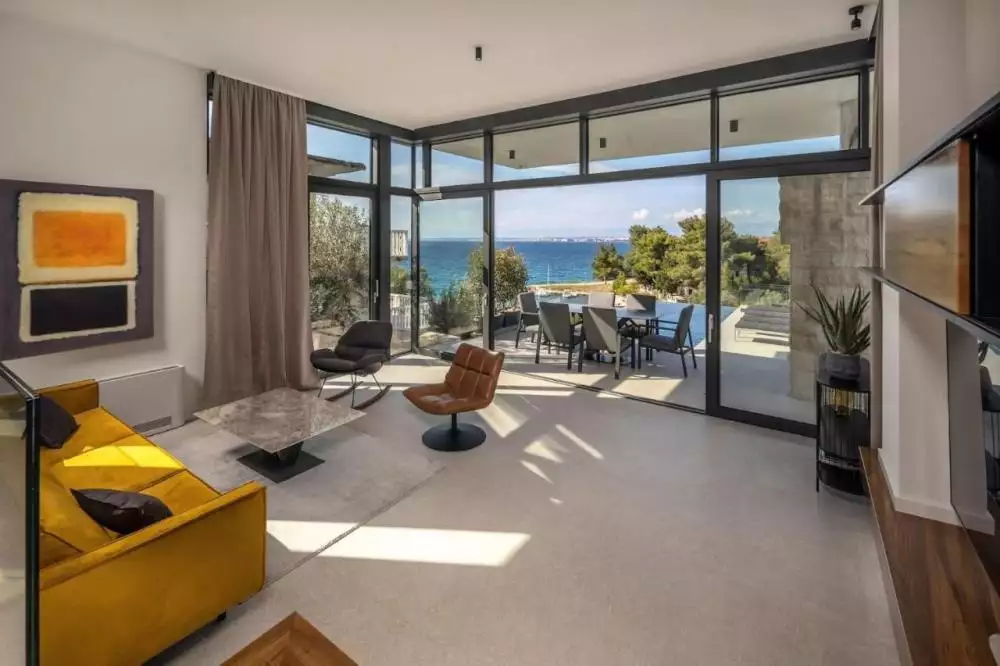 Villa 260m² in Croatia, Ugljan. Priced at 1400000€ rent photo-11