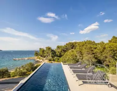 Buy in Croatia for 1400000€