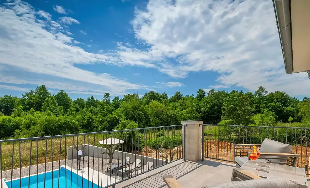 Villa 180m² in Croatia, Labin. Priced at 737000€ rent photo-22