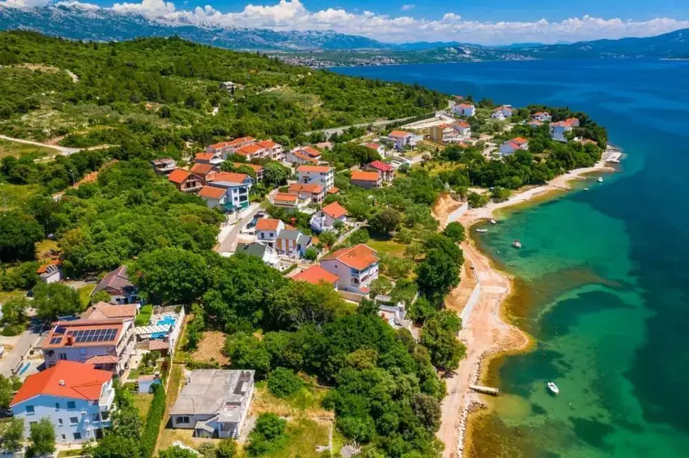 Hotels 470m² in Croatia, Posedarje. Priced at 2100000€ rent photo-4