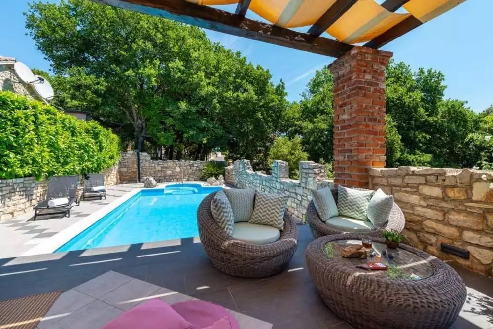 Hotels 470m² in Croatia, Posedarje. Priced at 2100000€ rent photo-17