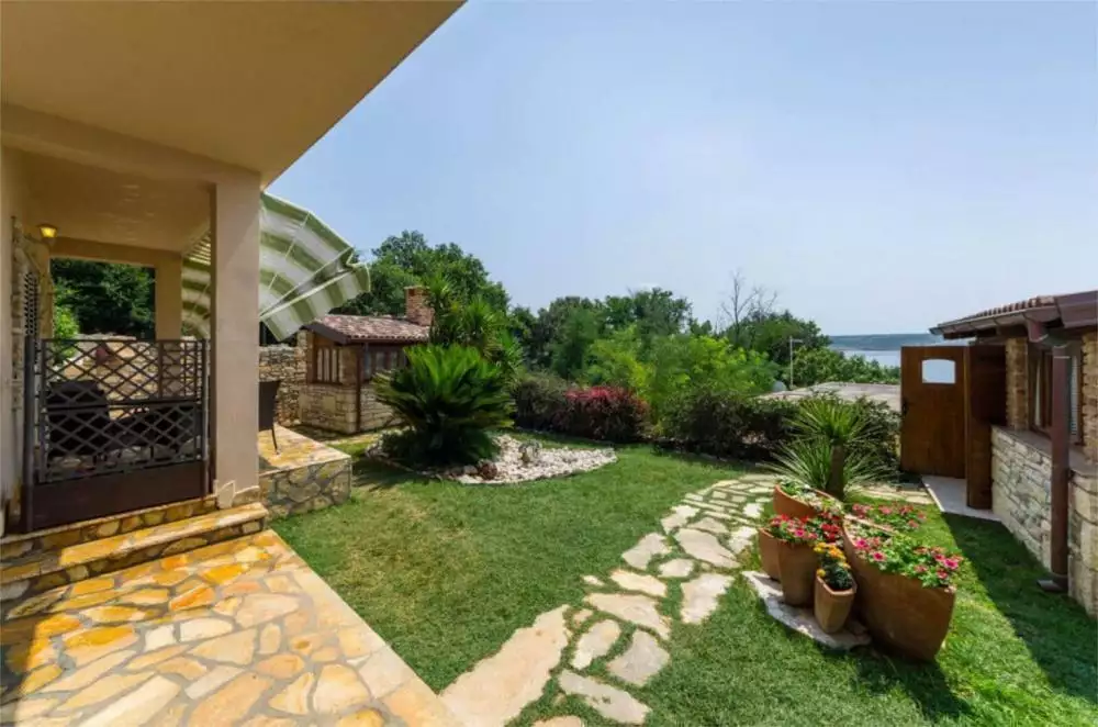 Hotels 470m² in Croatia, Posedarje. Priced at 2100000€ rent photo-20