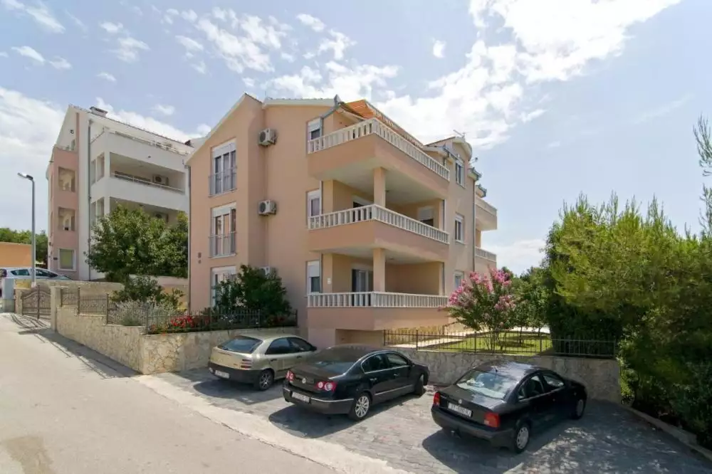 Hotels 320m² in Croatia, Ciovo. Priced at 780000€ rent photo-15