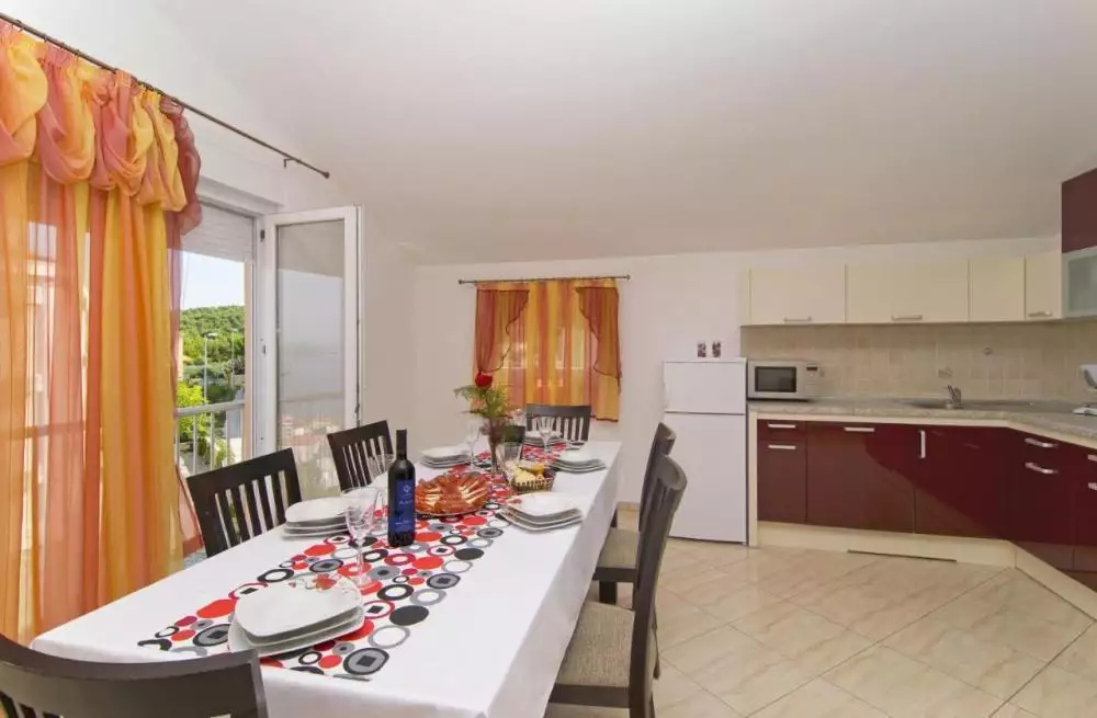 Hotels 320m² in Croatia, Ciovo. Priced at 780000€ rent photo-16