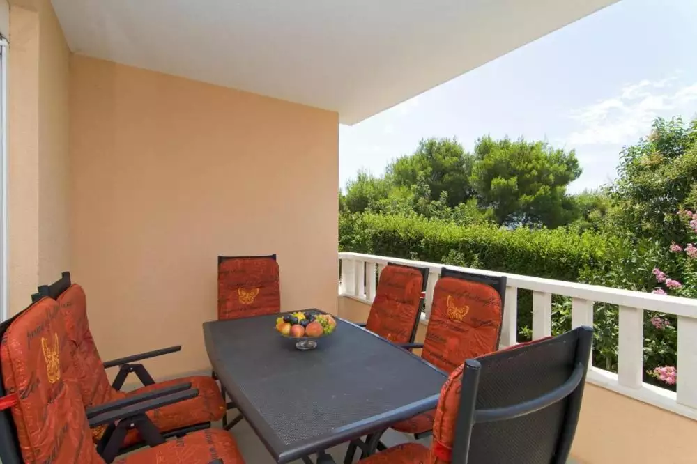 Hotels 320m² in Croatia, Ciovo. Priced at 780000€ rent photo-19