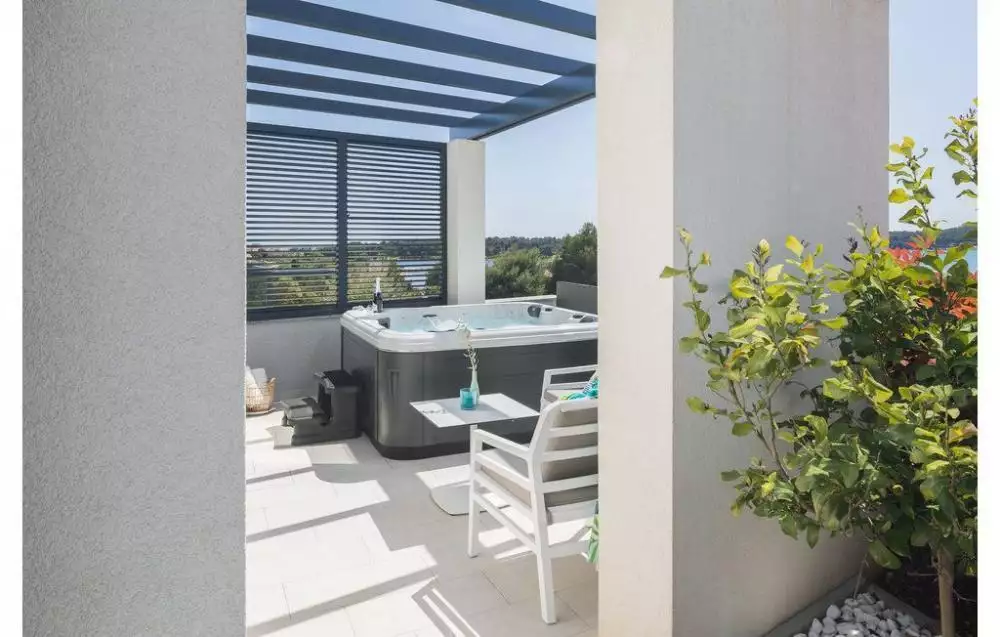 Villa 260m² in Croatia, Medulin. Priced at 995000€ rent photo-6
