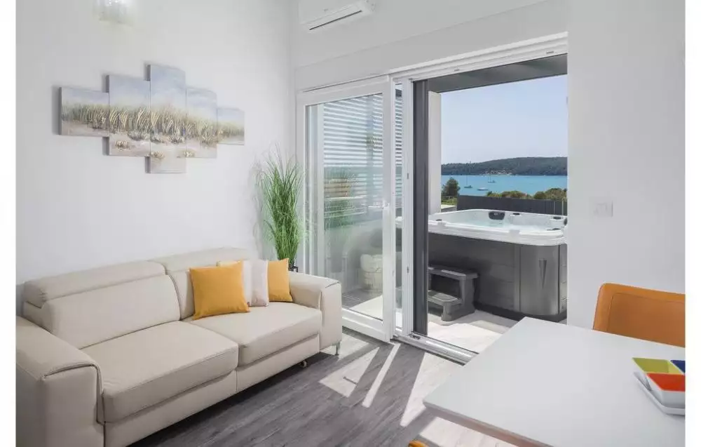 Villa 260m² in Croatia, Medulin. Priced at 995000€ rent photo-12