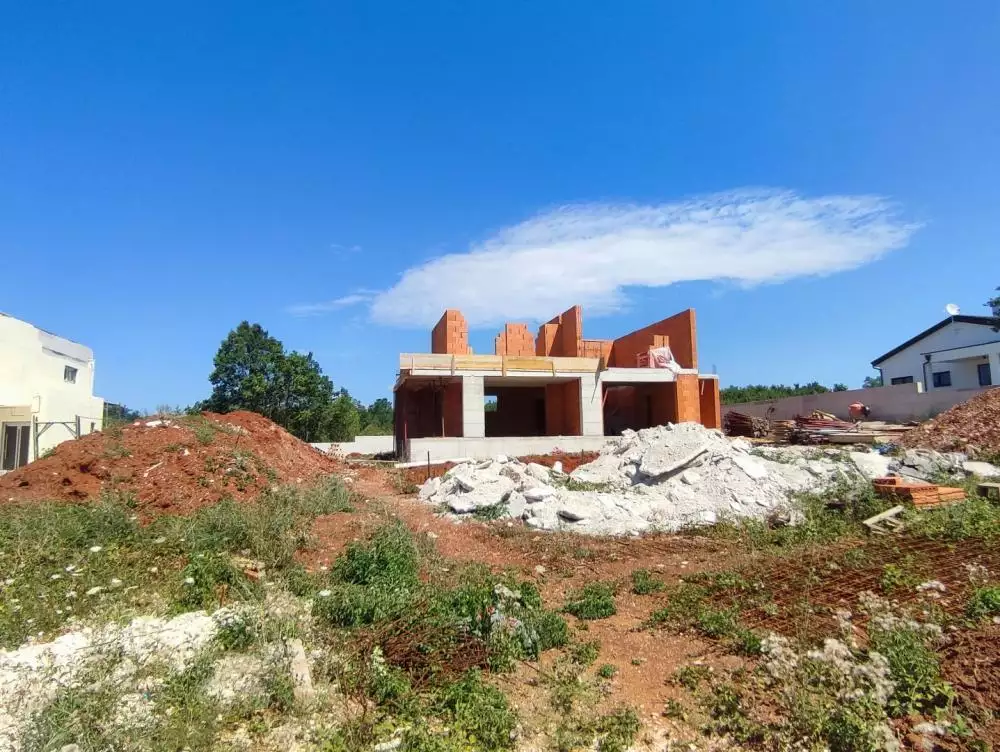 Villa 200m² in Croatia, Labin. Priced at 690000€ rent photo-1