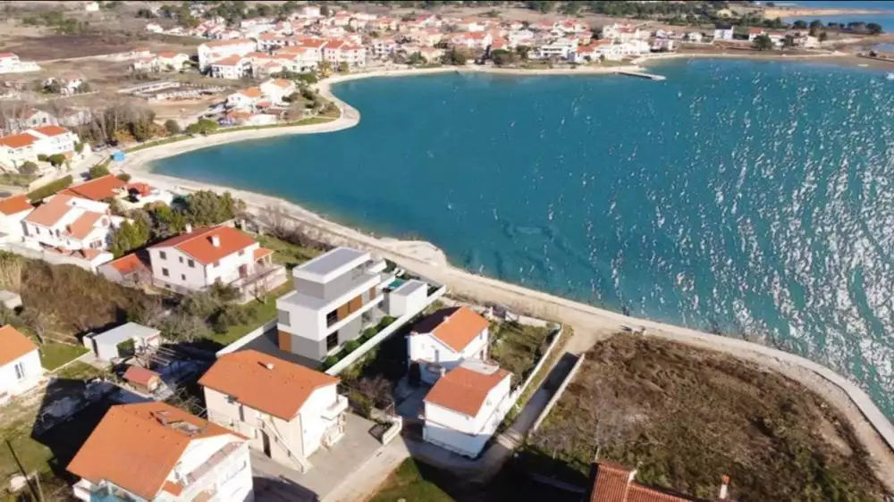 Villa 237m² in Croatia, Zadar. Priced at 2250000€ rent photo-1