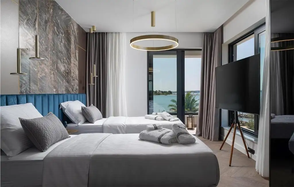 Villa 237m² in Croatia, Zadar. Priced at 3500000€ rent photo-24