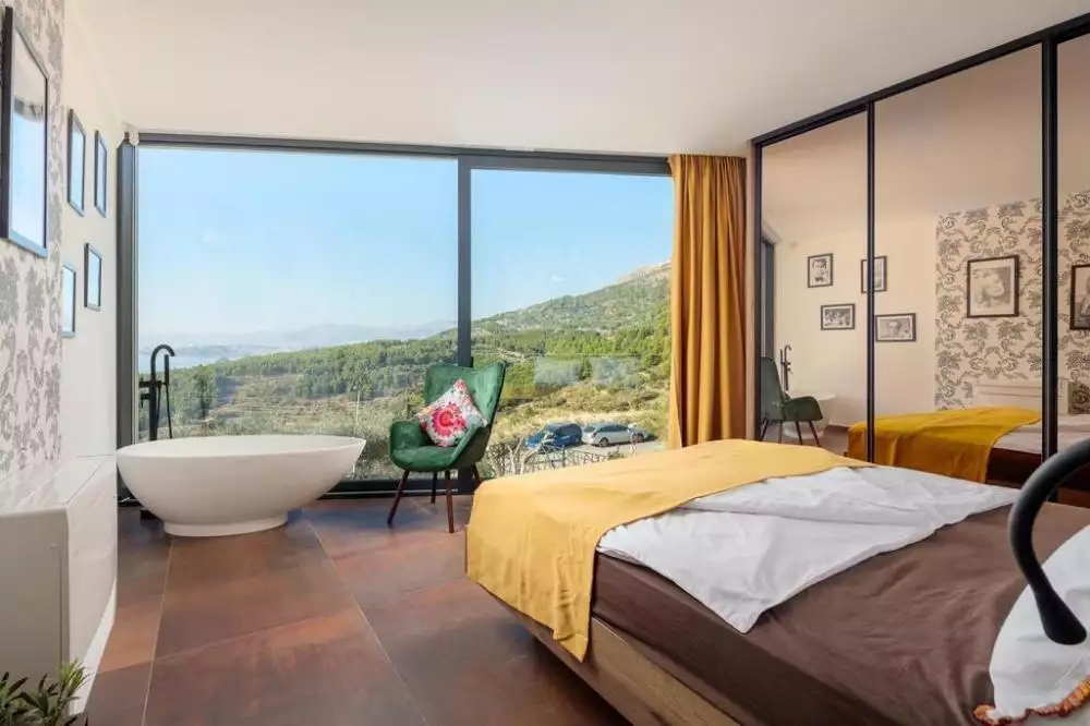 Villa 215m² in Croatia, Split. Priced at 1500000€ rent photo-10