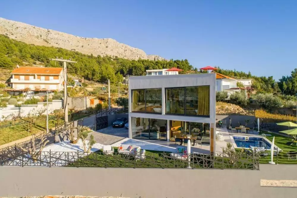 Villa 215m² in Croatia, Split. Priced at 1500000€ rent photo-14