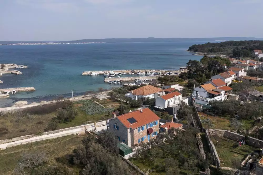 Villa 300m² in Croatia, Zadar. Priced at 1400000€ rent photo-2