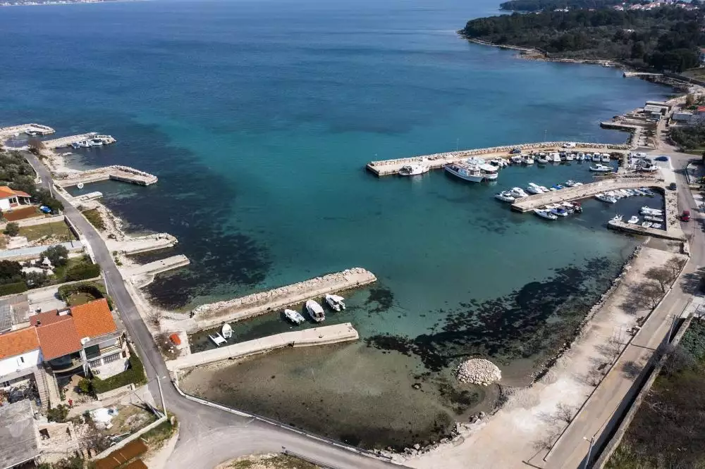Villa 300m² in Croatia, Zadar. Priced at 1400000€ rent photo-3