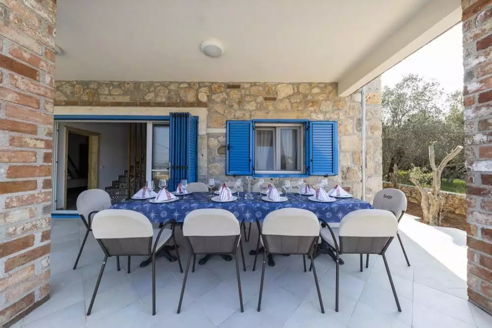 Villa 300m² in Croatia, Zadar. Priced at 1400000€ rent photo-10