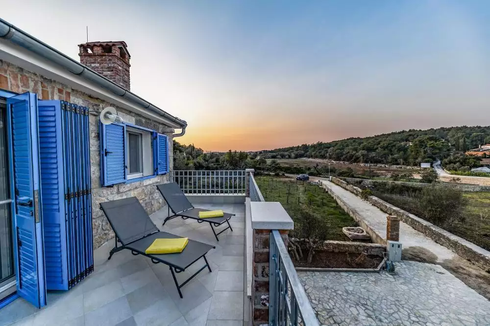 Villa 300m² in Croatia, Zadar. Priced at 1400000€ rent photo-12