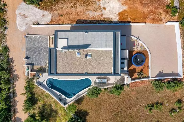 Villa 450m² in Croatia, Zadar. Priced at 1255000€ rent photo-3