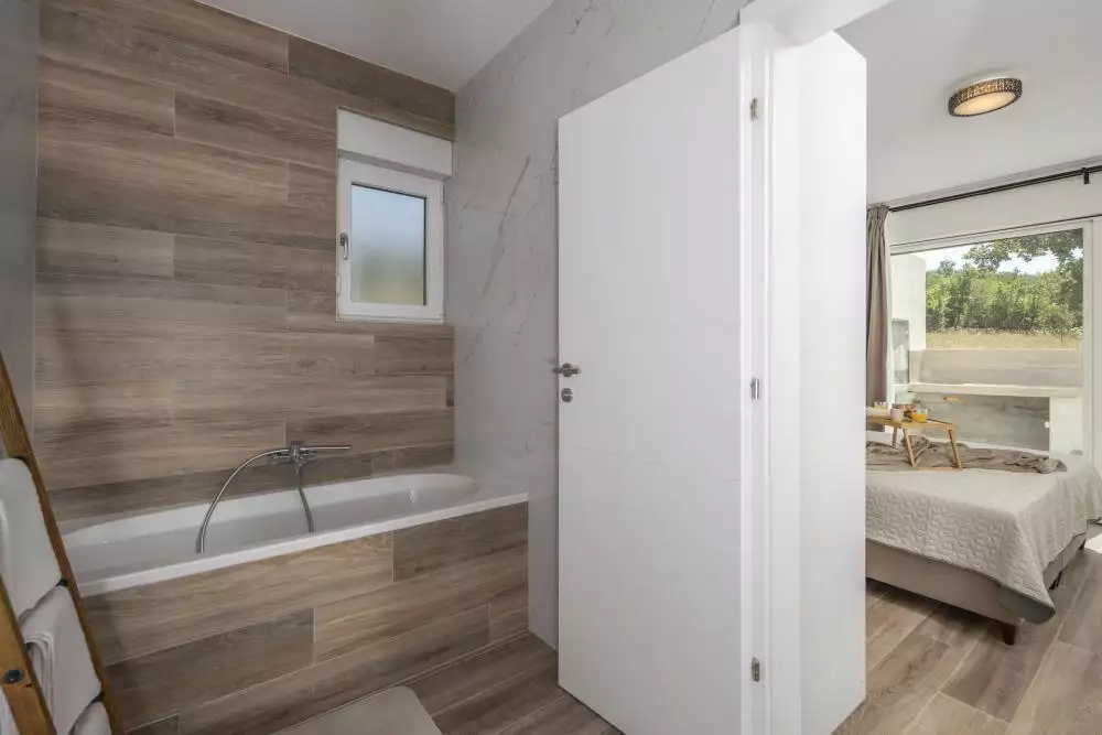 Villa 450m² in Croatia, Zadar. Priced at 1255000€ rent photo-17