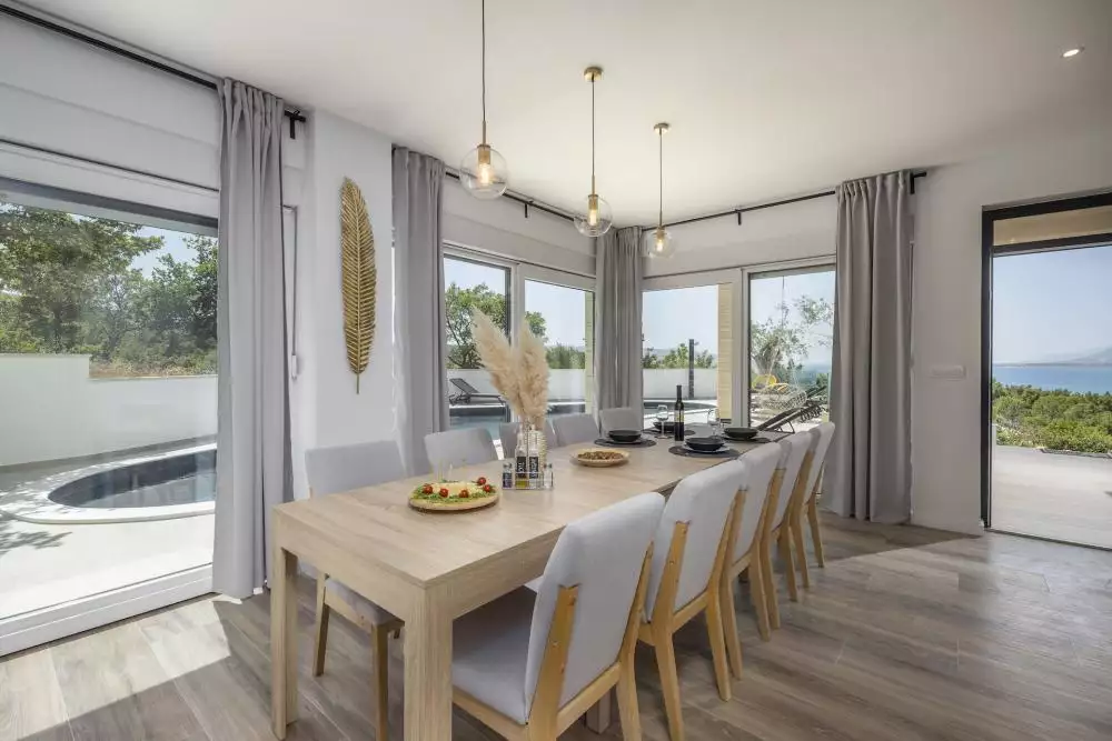 Villa 450m² in Croatia, Zadar. Priced at 1255000€ rent photo-21