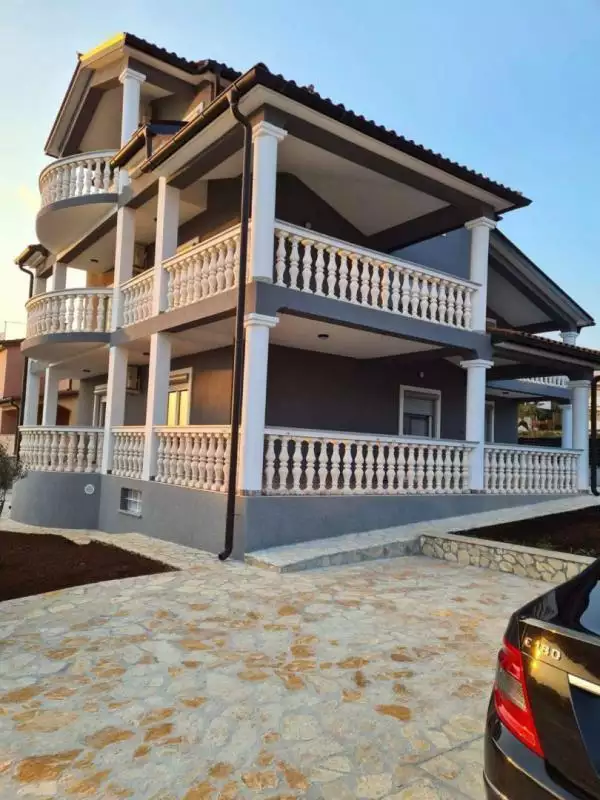 Hotels 225m² in Croatia, Medulin. Priced at 1350000€ rent photo-2