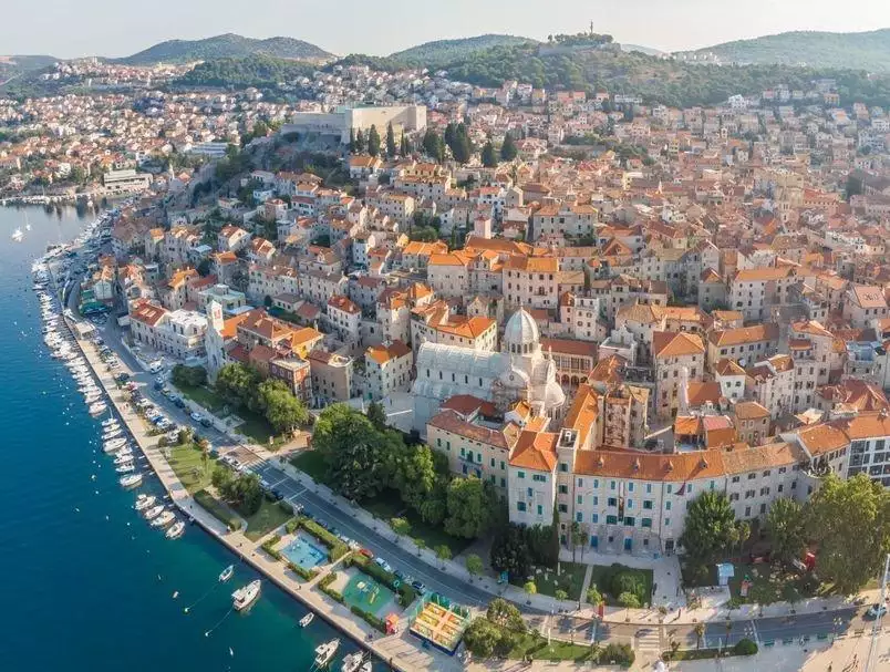 Hotels 1m² in Croatia, Sibenik. Priced at 8750000€ rent photo-9