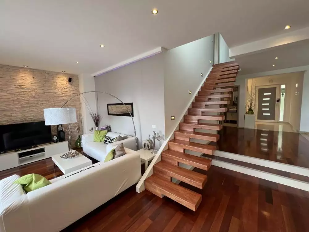 Villa 250m² in Croatia, Lovran. Priced at 935000€ rent photo-11