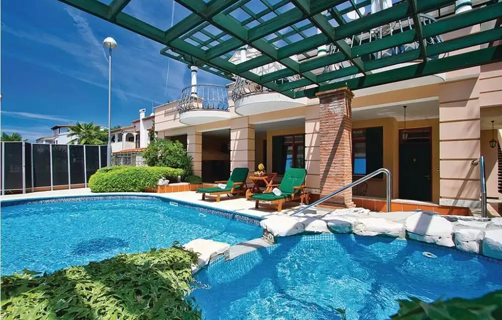 Villa 362m² in Croatia, Porec. Priced at 1195000€ rent photo-2