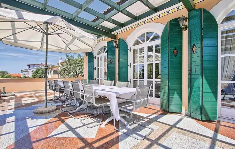 Villa 362m² in Croatia, Porec. Priced at 1195000€ rent photo-4